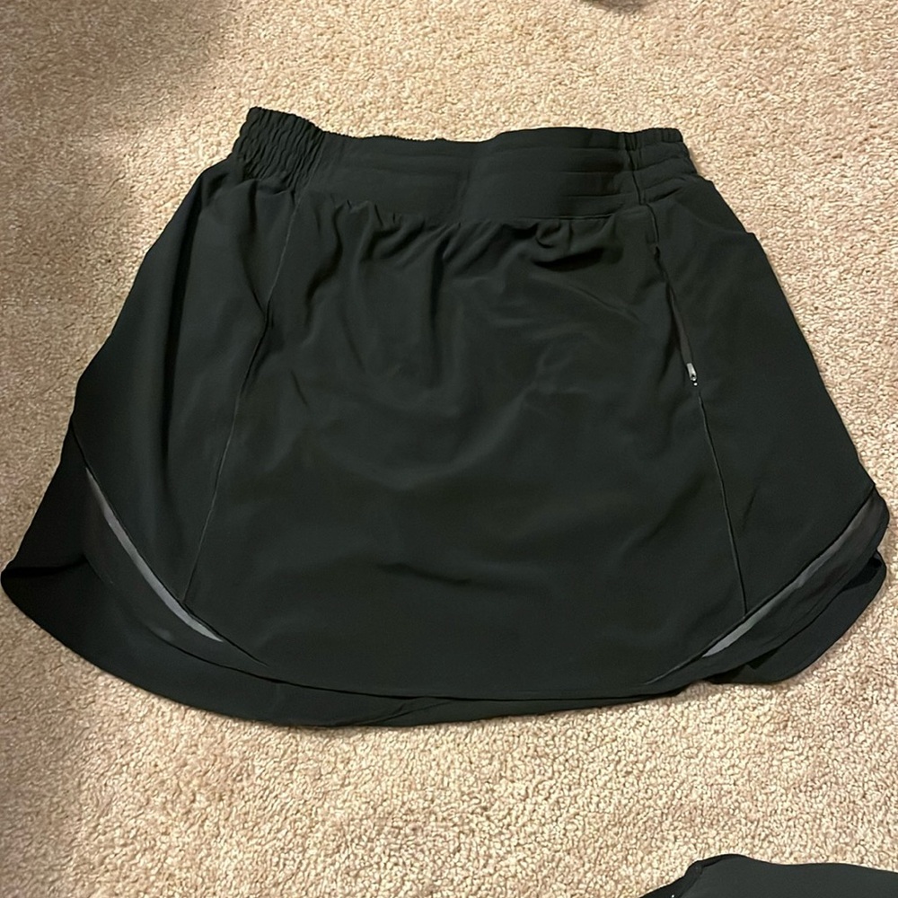 Lululemon Hottie Hot skirt size 10